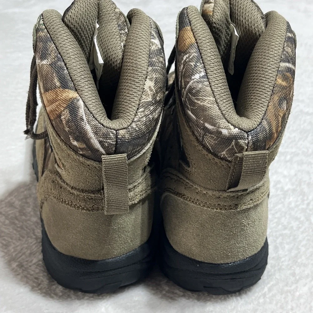 RealTree EDGE Camo Youth Size 1 Waterproof Hunting Boots Like Dads NWOT